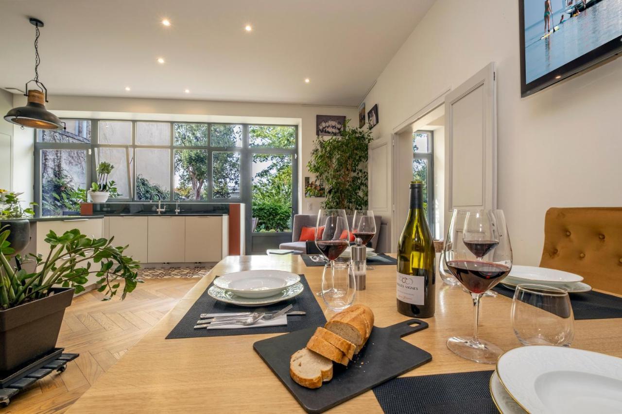 Escale Rochelaise, Gite Urbain Avec Spa Bain Nordique Et Sauna Tonneau La Rochelle  Exterior foto